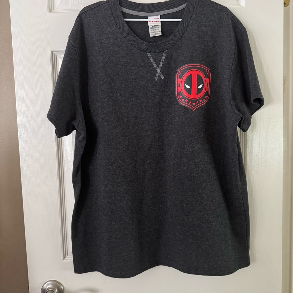 Marvel Studios Deadpool & Wolverine Corner Deadpool Premium Gamer T-Shirt L